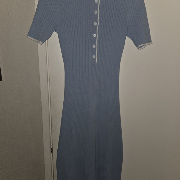 Light Blue Ribbed Maxi Dress - Picture 2 of 4